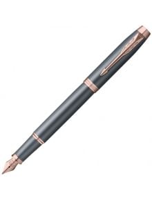 Писалка Parker IM Slate, с кутия - елегантна метална писалка със сив корпус и розово-златисти акценти, представена на бял фон.