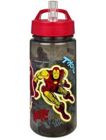 Пластмасова бутилка Scooli Avengers, модел 2026 г., с червен капак и сламка, украсена с Iron Man и цветни надписи THOOM! и THOOP! върху тъмен фон. Идеална детска бутилка с вместимост 500 мл.