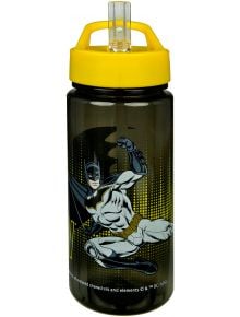 Пластмасова бутилка Scooli Batman, модел 2026 - черна пластмасова бутилка с жълта капачка и сламка, с илюстрация на Батман в действие. Идеална бутилка за училище за малки фенове на супергероите.