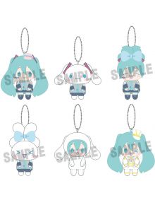 Плюшен Ключодържател Hatsune Miku x Cinnamoroll, асортимент: шест пастелни ключодържателя с Мику в животински и тематични костюми, всеки с метална верижка за закачане на чанти или ключове.