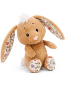 Мека, кремава плюшена играчка Nici - кремаво зайче, 20 см с дълги уши, розов нос и пухеста опашка стои на бял фон-идеална като подарък за деца.