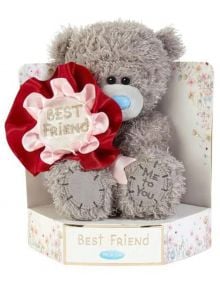 Плюшено мече Me To You - Best Friend, 15 см, сиво със синьо носле и пачове, държи червено-розова розетка "Best Friend". Перфектният подарък приятел в кутията "Най-добър приятел".