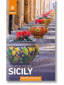 Живи керамични саксии с червени цветя украсяват каменните стъпала в очарователна сицилианска алея. В горния ляв ъгъл е изобразено логото на Rough Guides, а в долната част - "Walks and Tours Sicily: Travel Guide with eBook" като основен джобен пътеводител.