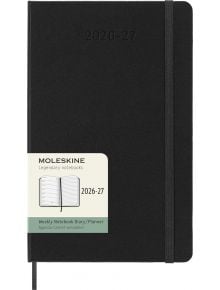 Седмичният тефтер-органайзер Moleskine за 18 месеца – Черен (юли 2026 – декември 2027) е черен бележник формат А5 с релефно надпис „2026-27“, еластична лента за затваряне и етикет за седмично планиране.