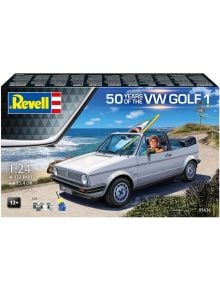 Сглобяем модел Revell - VW Golf 1 50 години, комплект: бял VW Golf 1 кабриолет с усмихнат шофьор и сърф на плажа; съдържа 123 части, мащаб 1:24.