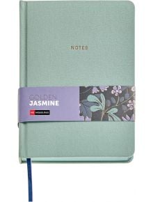 The Тефтер Miquelrius Golden Jazmin Fabric Green A5 с 96 листа на широки редове е светлозелен тефтер с надпис NOTES в златно и декоративна лента с флорален дизайн, има синя отметка за страници.