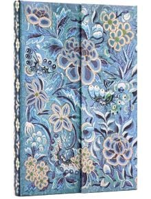 Тефтер Paperblanks от Книжарница Orange, този дневник има релефна корица в стил бродерия със сложни флорални и листни мотиви в синьо, тил и златно, както и декоративни пеперуди на текстуриран фон, вдъхновен от Blue Willow.