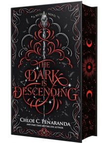 Тъмната, богато украсена корица на "Тъмнината се спуска" показва червени и сребърни мотиви, меч, вихрени шарки и полумесеци по гръбнака - завладяващо ново попълнение от Хлое К. Пеньяранда към трилогията Nytefall.