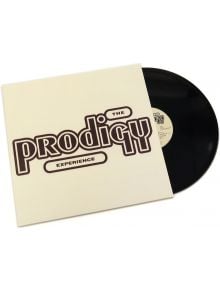 Черна винилова плоча, частично изплъзваща се от кремав калъф, с отпечатани The Prodigy - Experience (2 VINYL) с дръзки кафяви букви в ретро стил - класическа икона на електронната музика и британската рейв сцена.