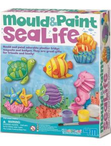 Творческият комплект 4M Mould & Paint - Направи гипсови фигурки на морски животни съдържа цветни гипсови морски животни като костенурка, рибка, морска звезда и конче, плюс бои и четки за образователна игра с фигури и магнити.