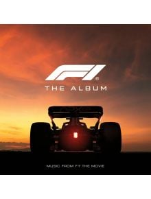 Автомобил от Формула 1, гледан отзад по залез слънце. Текстът гласи: "Various Artists - F1: The Album (VINYL)", официалният саундтрак с музиката от филма "Формула 1" с участието на Брад Пит.