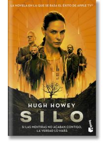 Корицата на трилогията за научна фантастика "Wool (E)" от Хю Хауи показва пет сериозни фигури над оранжев градски пейзаж с концентрични пръстени, безплодно дърво отпред и испански текст, разглеждащ темите за лъжата и истината.