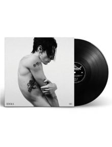 A Yungblud - Idols (VINYL) LP частично изваден от обложката, на която е изобразена черно-бяла снимка на татуиран човек без риза и със сгънати ръце. В ъгъла е изписан надписът "IDOLS", отразяващ атмосферата на алтернативен рок.