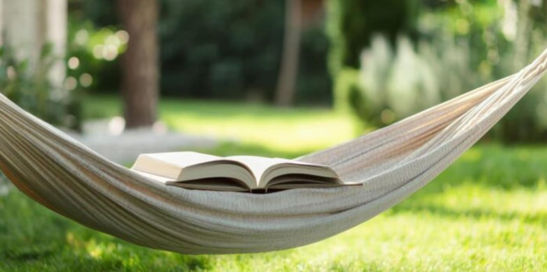 6 книги от Orange Books, подходящи за море, планина или отдих в града